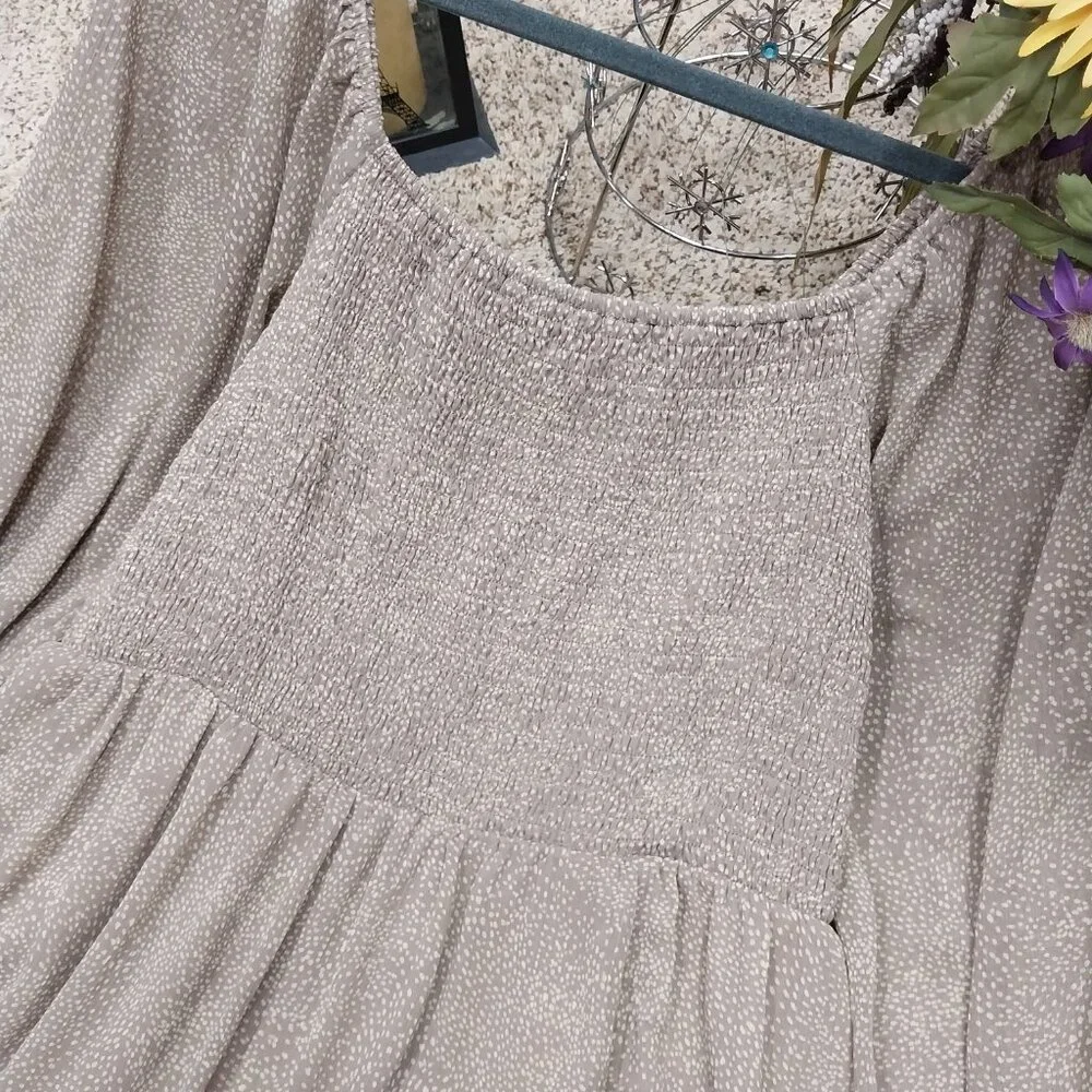 3119 Size 1X Sheer Lined Dress In Tan with Cream Dot with Elastic Runching Top. - Picture 5 of 7